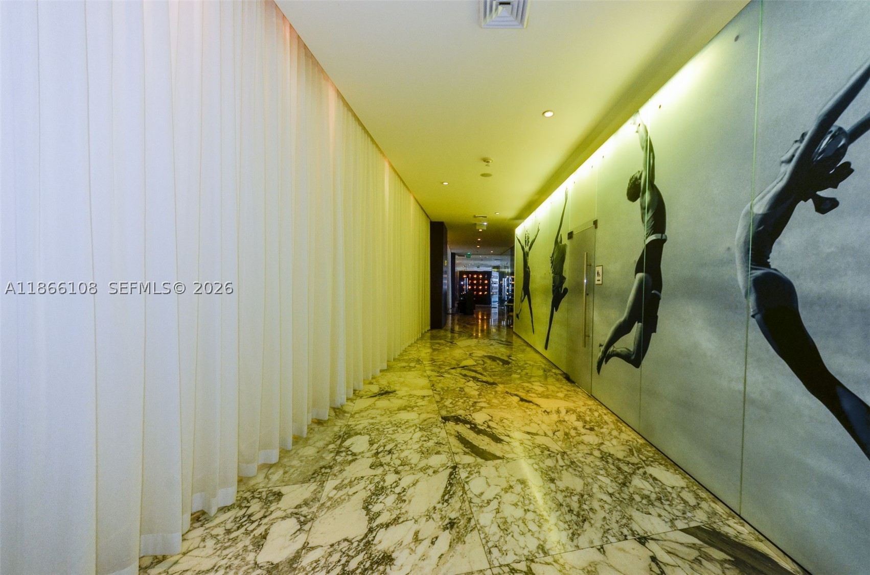 495 Brickell Ave #3504, Miami FL 33131