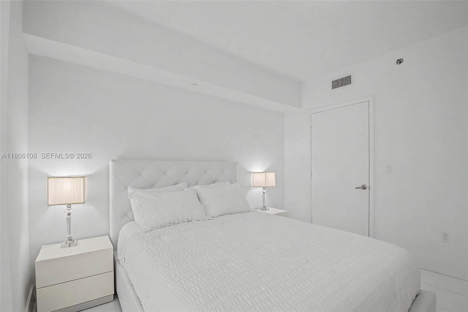 495 Brickell Ave #3504, Miami FL 33131