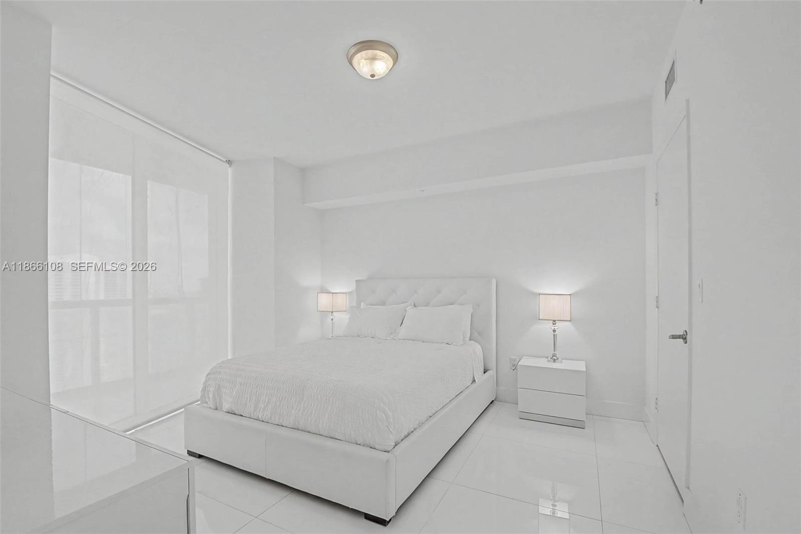 495 Brickell Ave #3504, Miami FL 33131