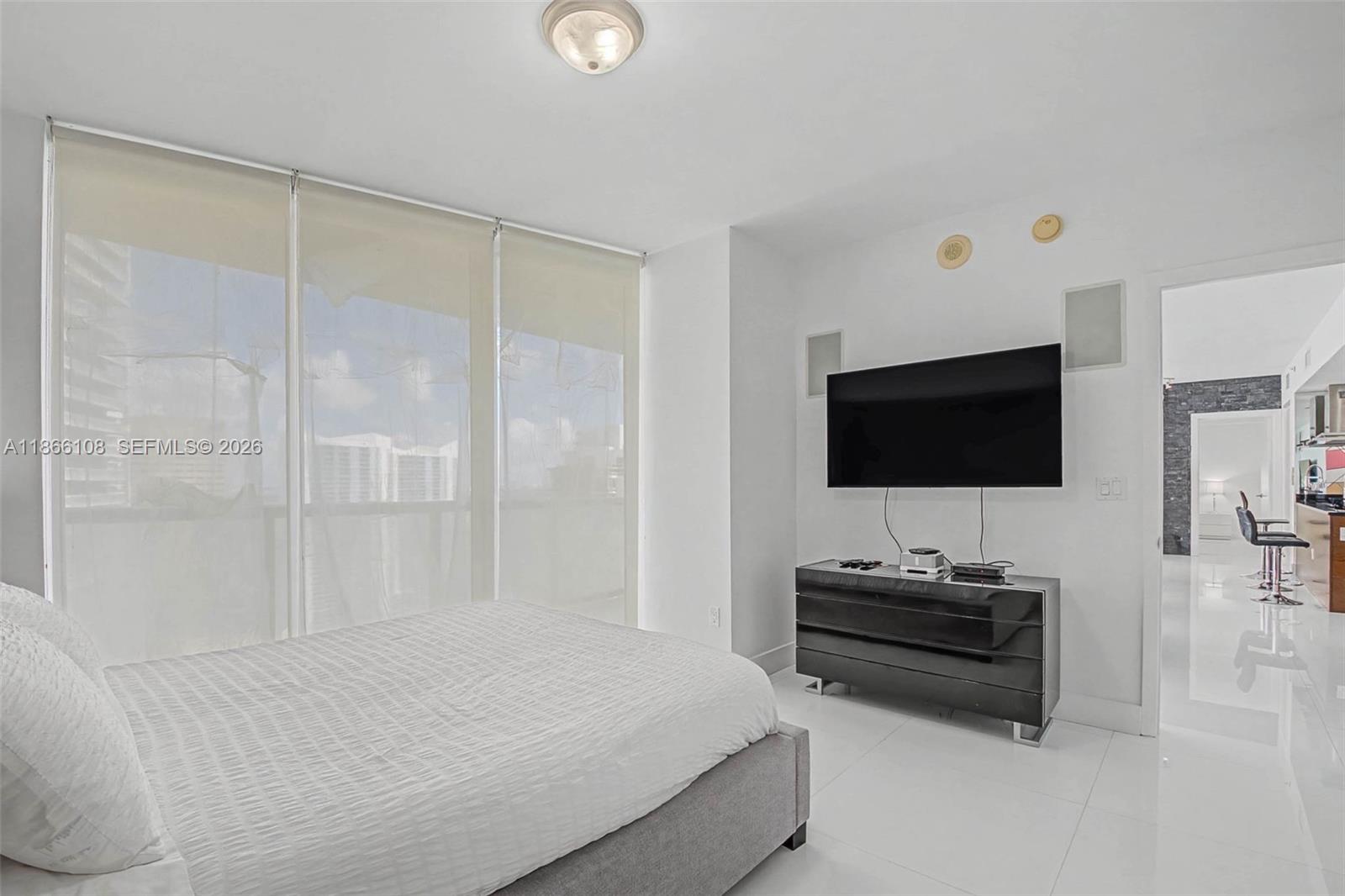 495 Brickell Ave #3504, Miami FL 33131