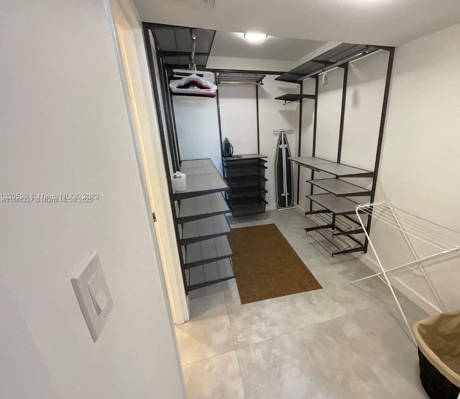 5161 Collins Ave #811, Miami Beach FL 33140