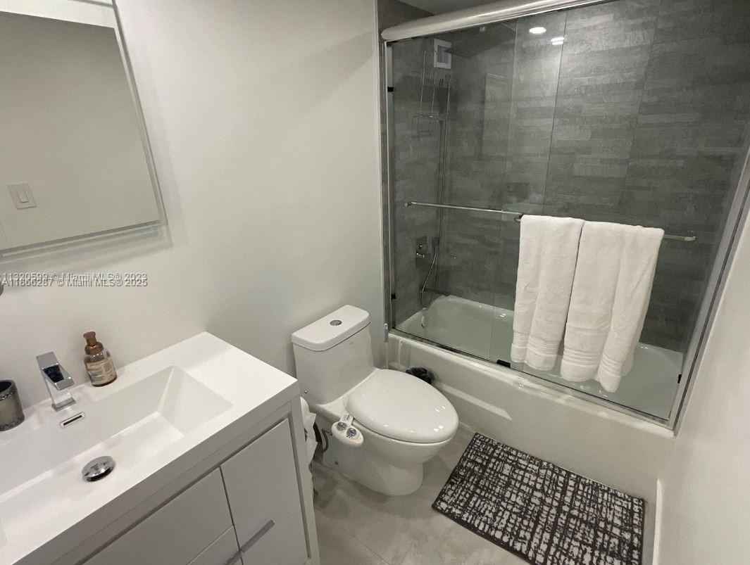 5161 Collins Ave #811, Miami Beach FL 33140
