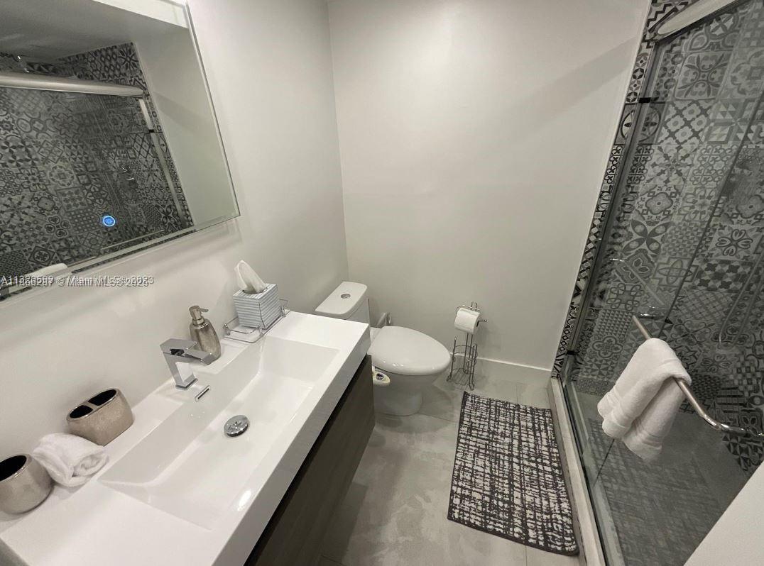 5161 Collins Ave #811, Miami Beach FL 33140