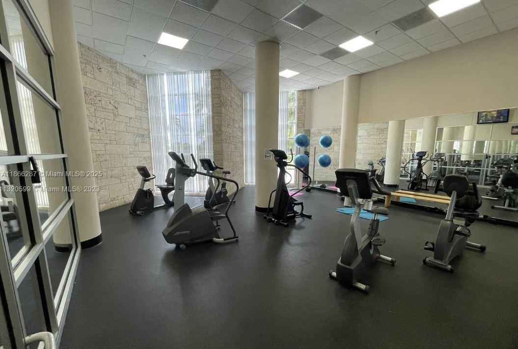 5161 Collins Ave #811, Miami Beach FL 33140