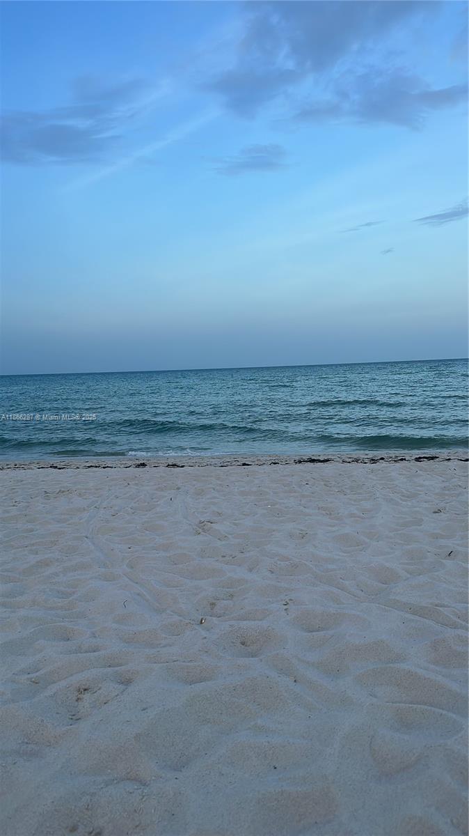 5161 Collins Ave #811, Miami Beach FL 33140