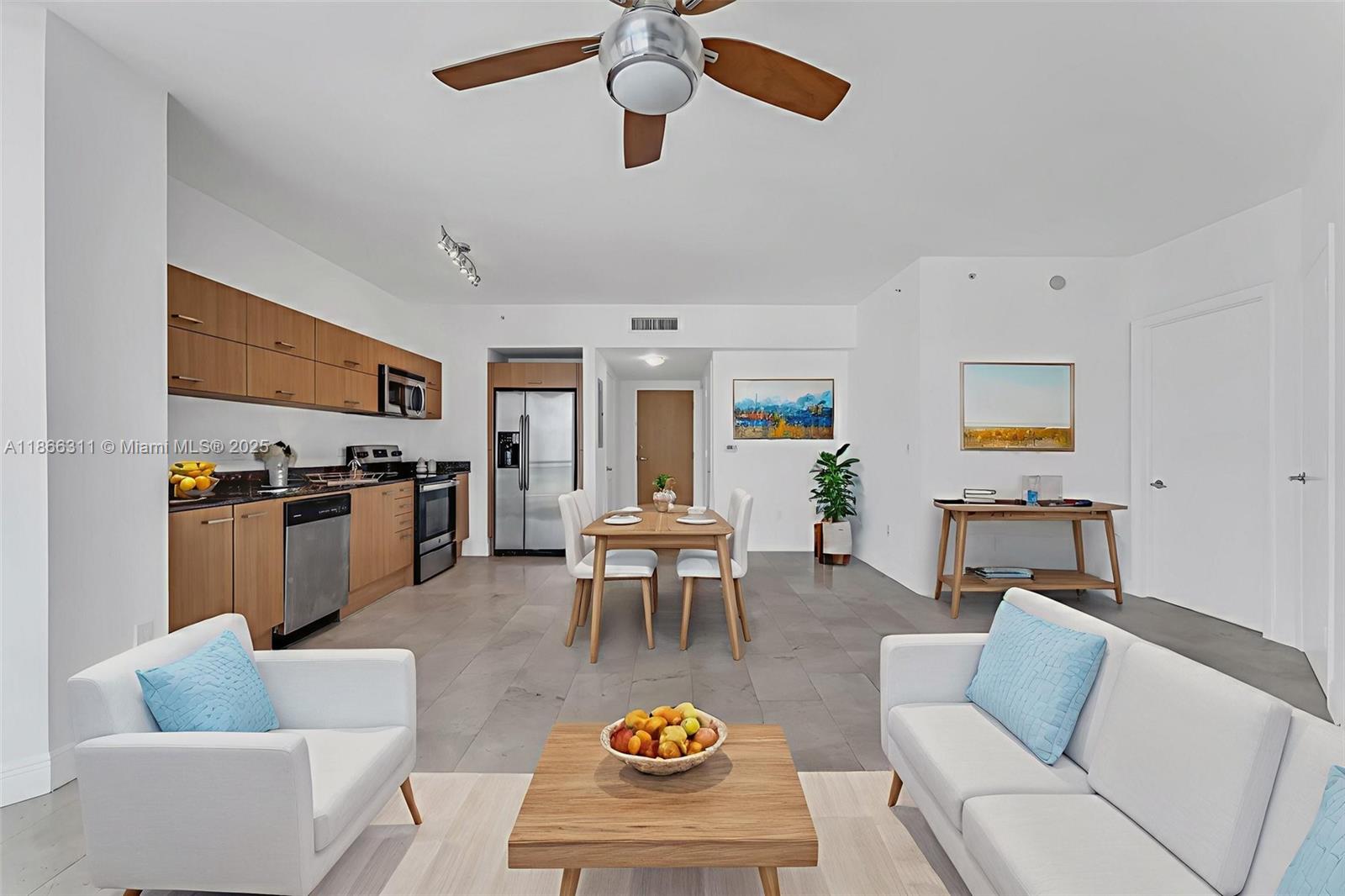 350 S Miami Ave #3013, Miami FL 33130