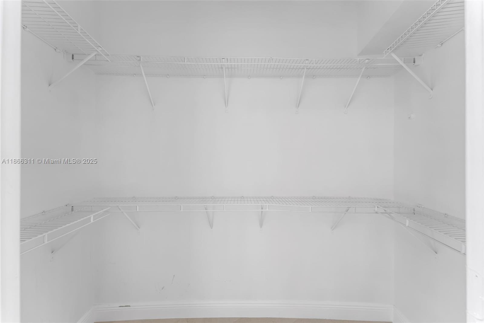 350 S Miami Ave #3013, Miami FL 33130