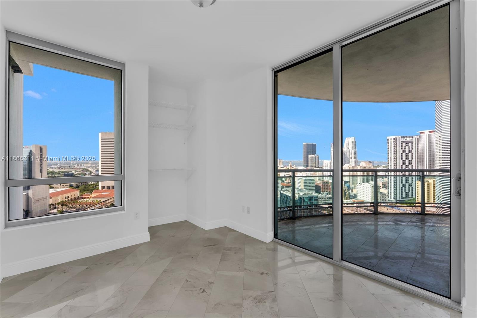 350 S Miami Ave #3013, Miami FL 33130
