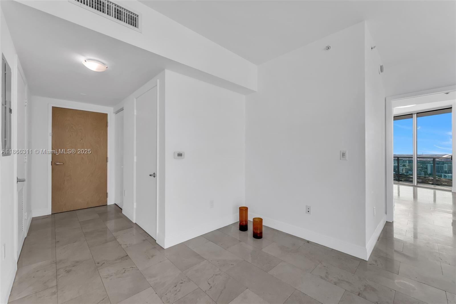 350 S Miami Ave #3013, Miami FL 33130