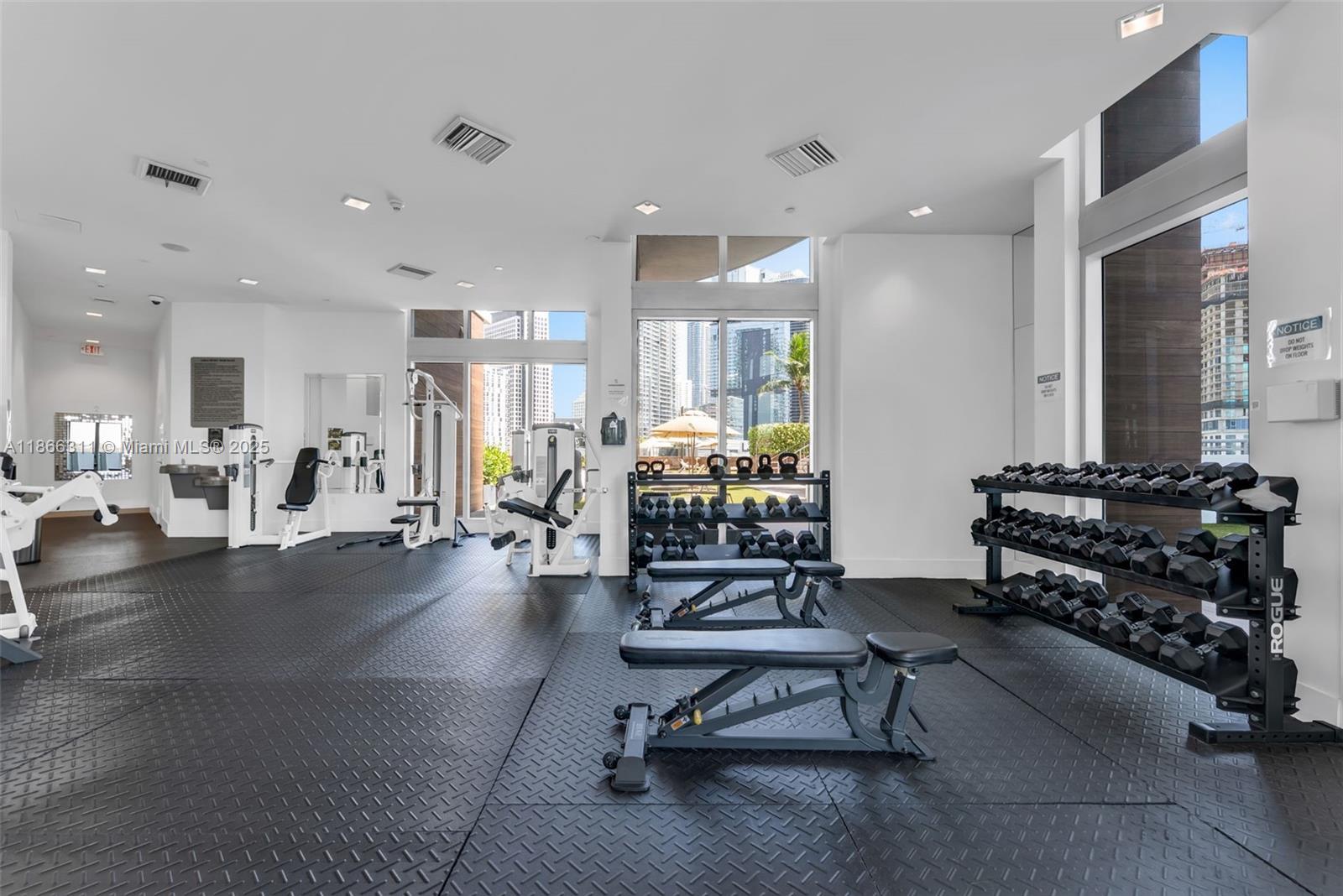 350 S Miami Ave #3013, Miami FL 33130