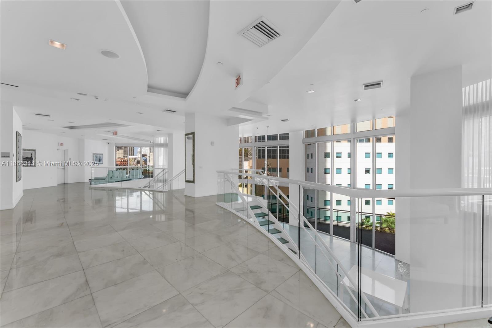 350 S Miami Ave #3013, Miami FL 33130