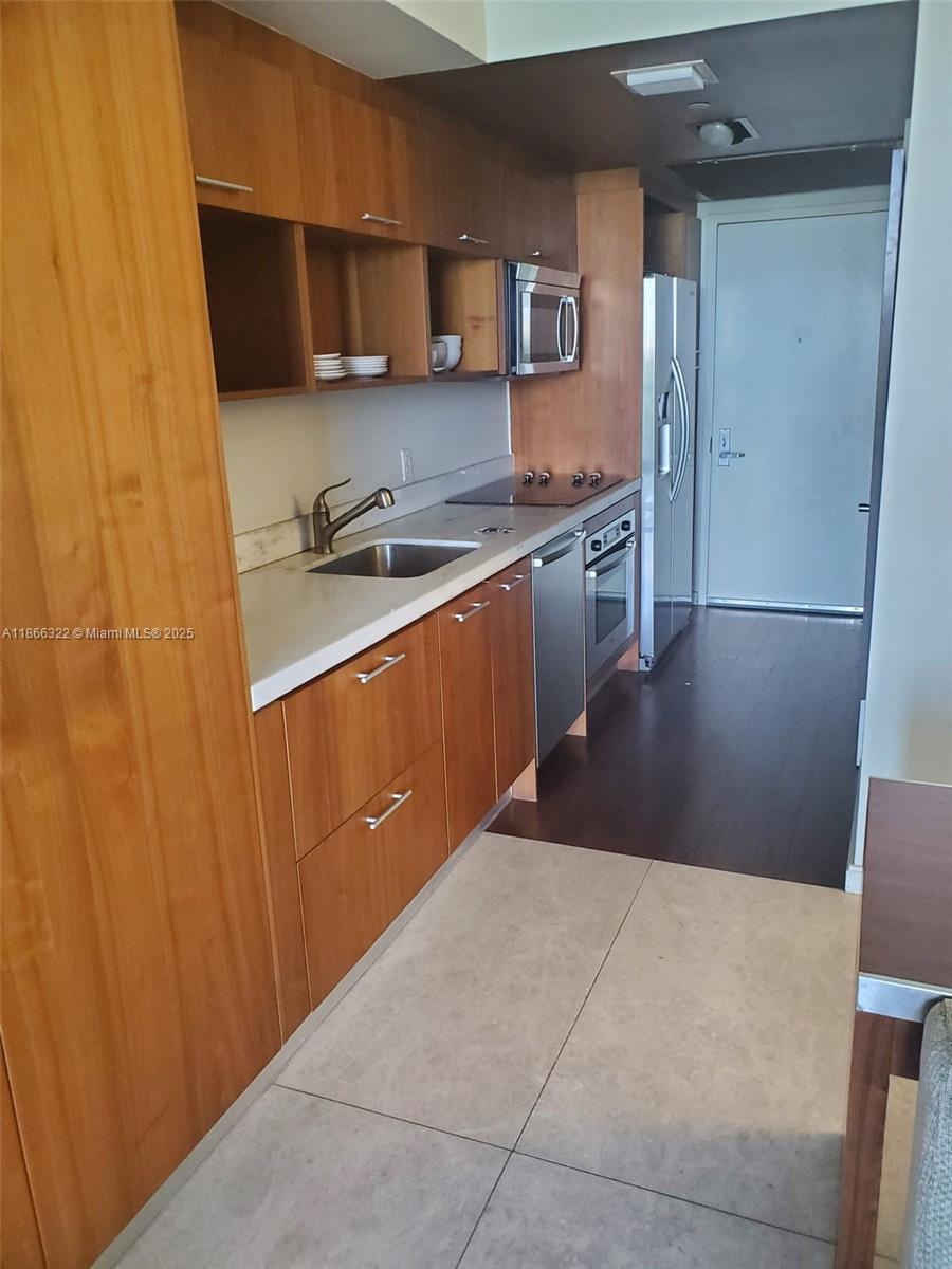 50 Biscayne Blvd #703, Miami FL 33132