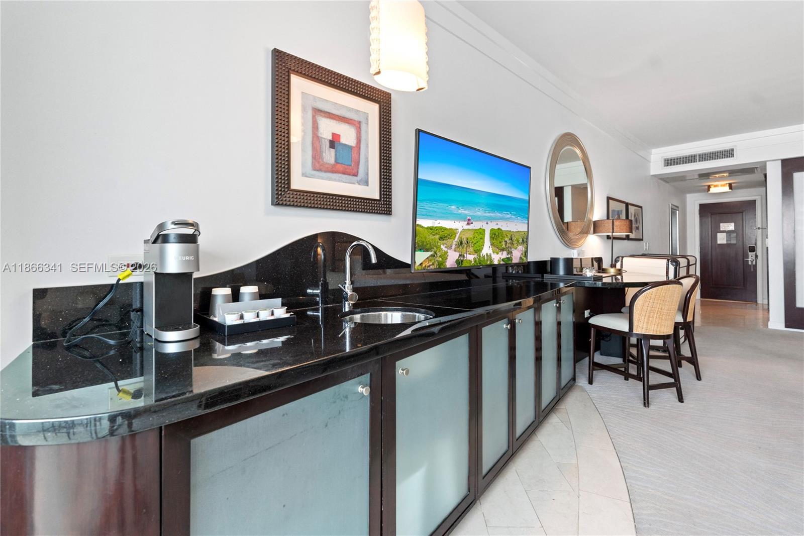 4391 Collins Ave #803, Miami Beach FL 33140