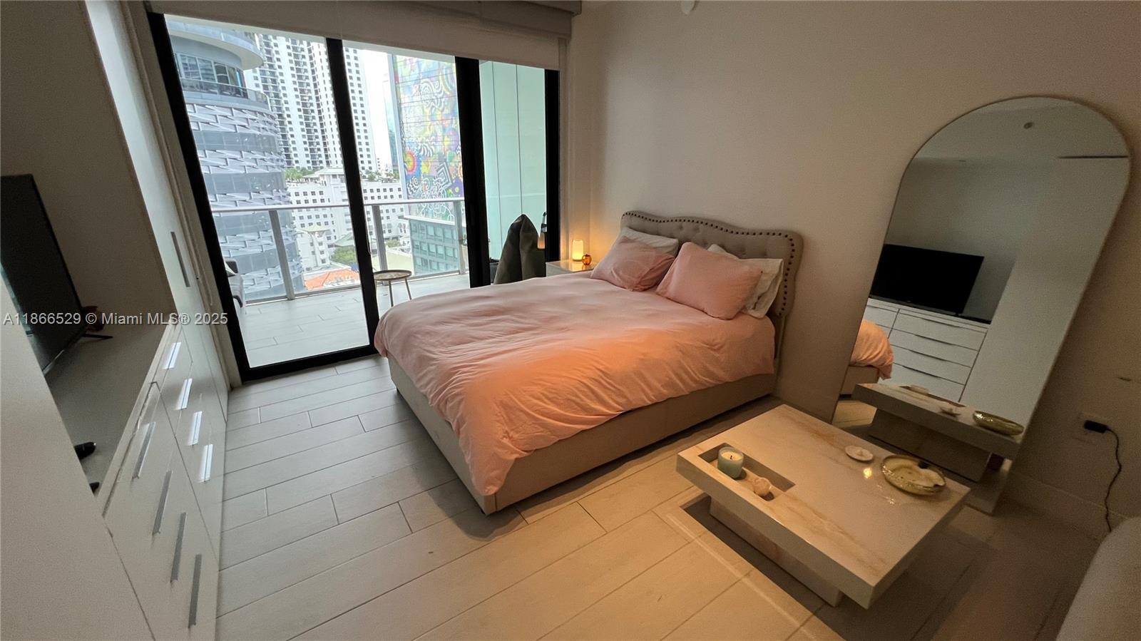 1010 Brickell Ave #1510, Miami FL 33131