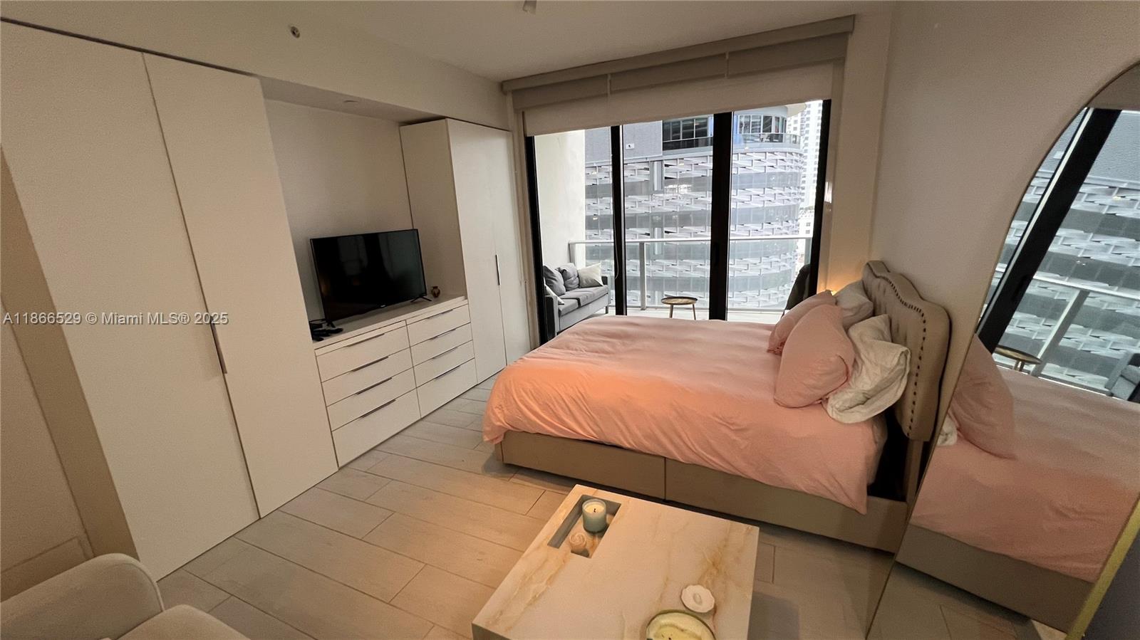 1010 Brickell Ave #1510, Miami FL 33131
