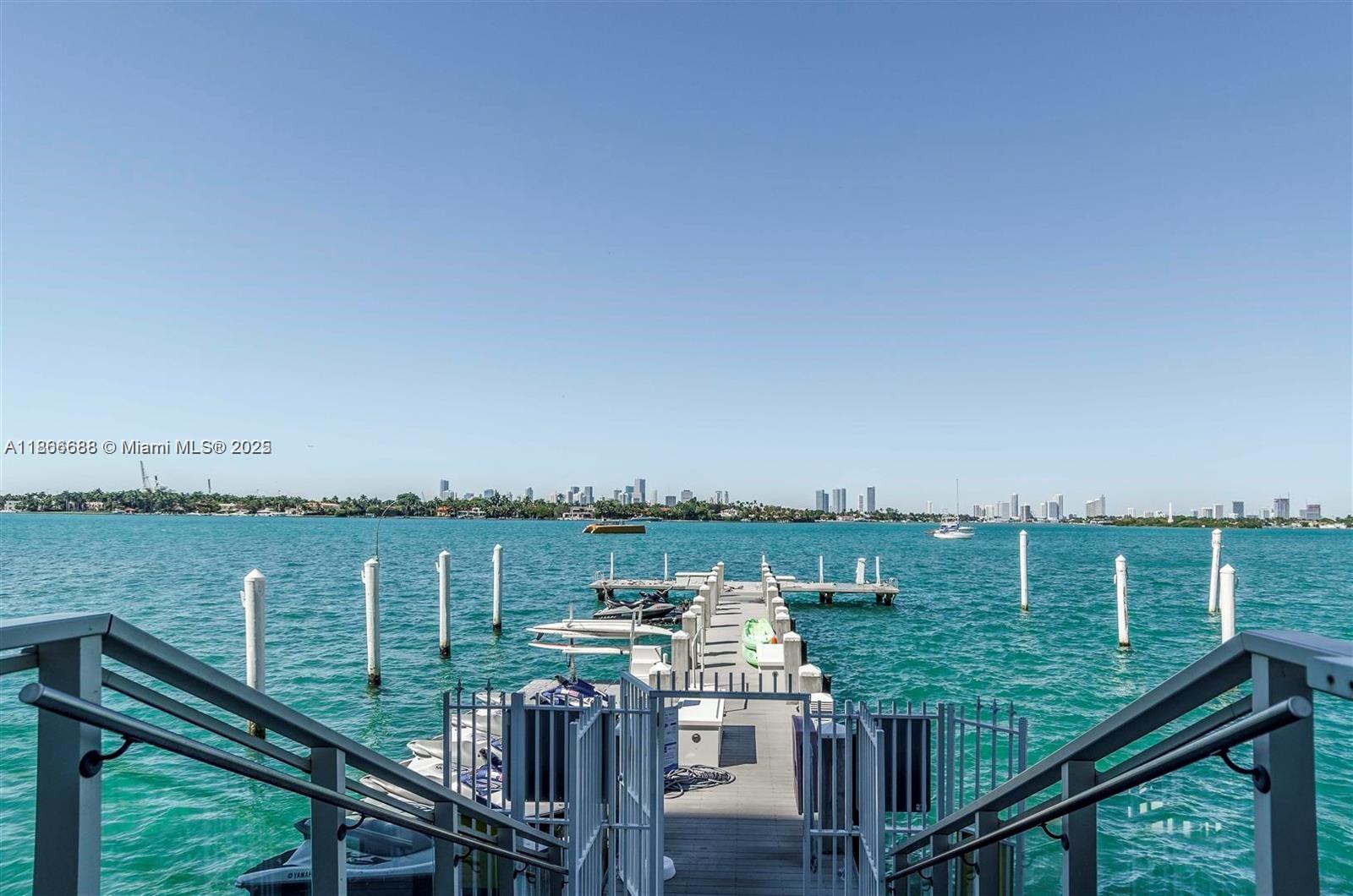 1000 West Ave #PH32, Miami Beach FL 33139