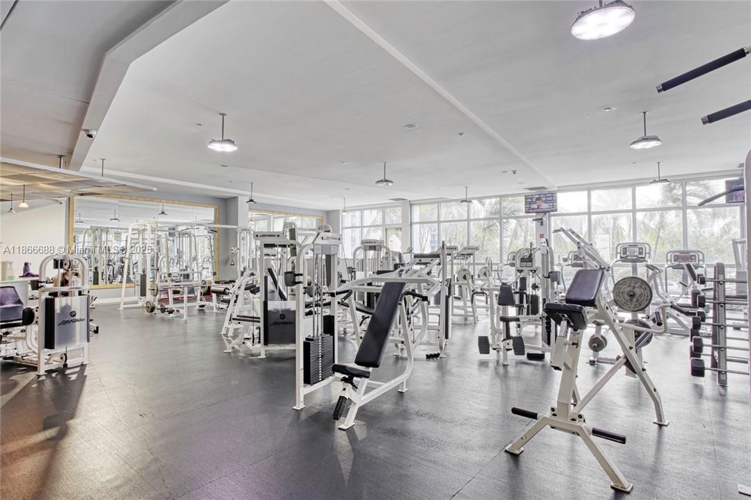 1000 West Ave #PH32, Miami Beach FL 33139