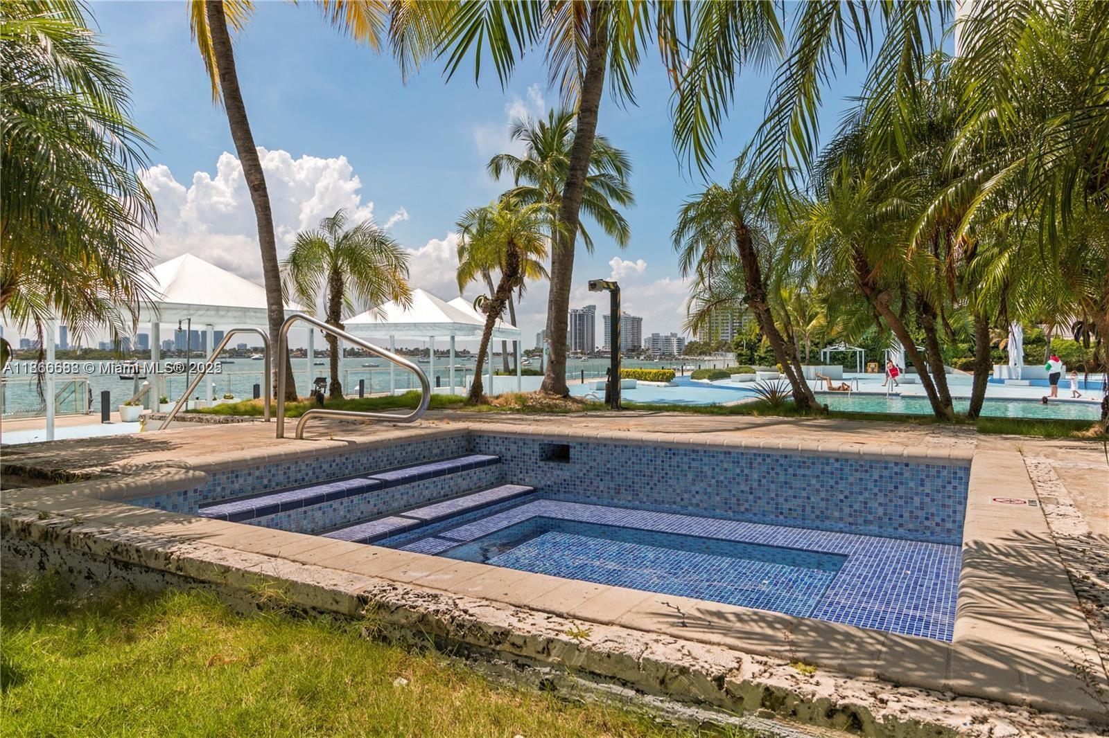 1000 West Ave #PH32, Miami Beach FL 33139