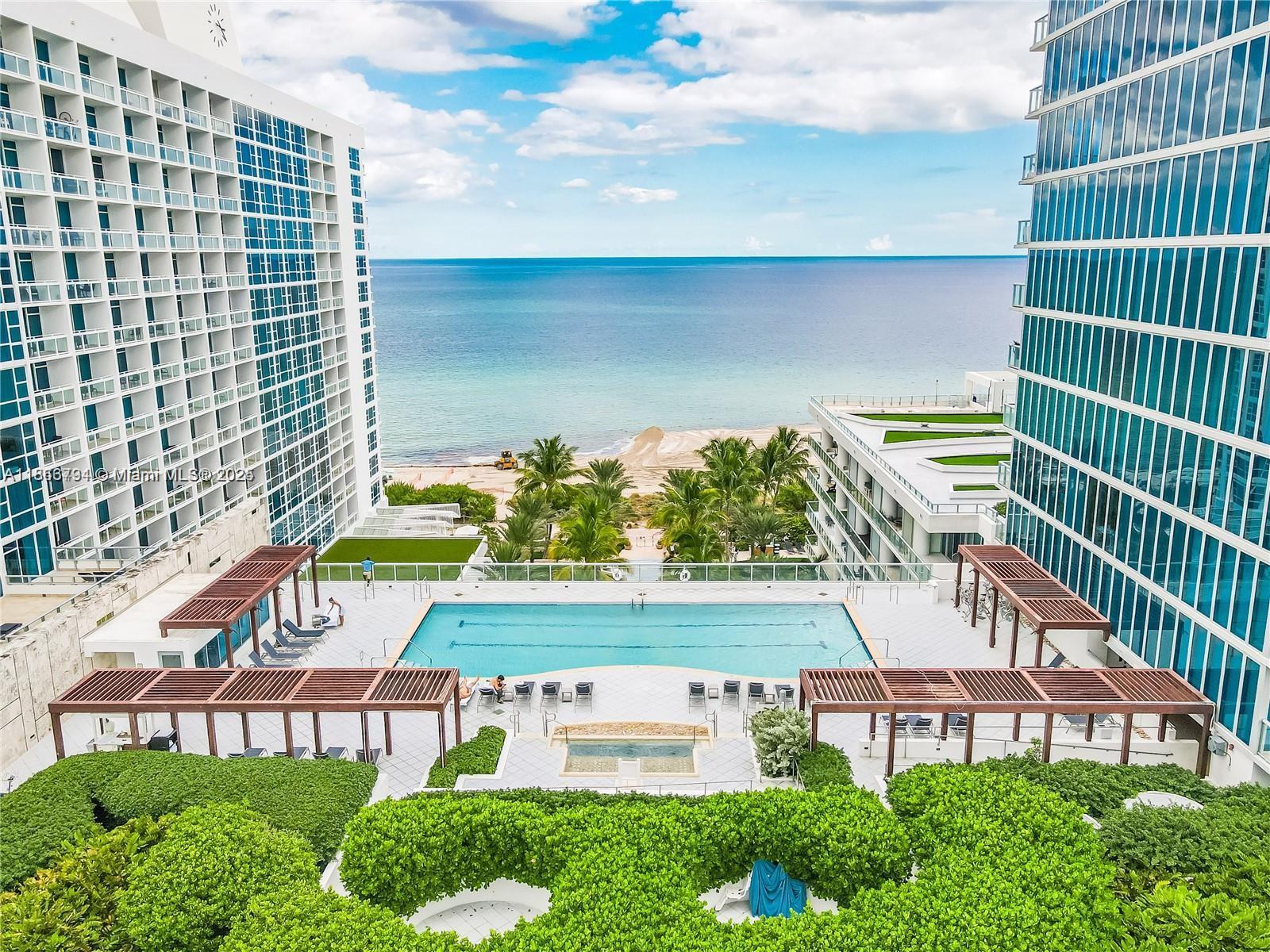 6801 Collins Ave #818, Miami Beach FL 33141