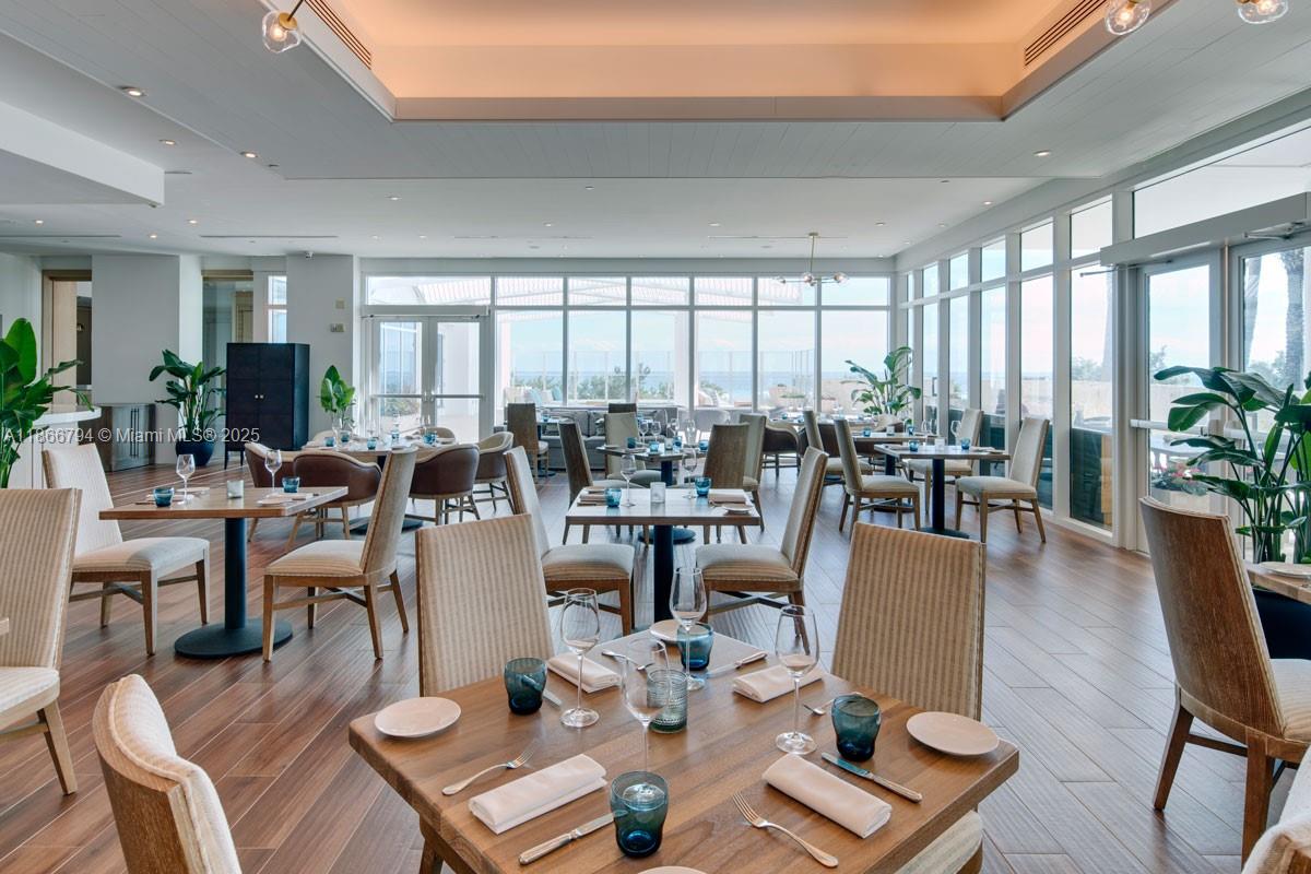 6801 Collins Ave #818, Miami Beach FL 33141