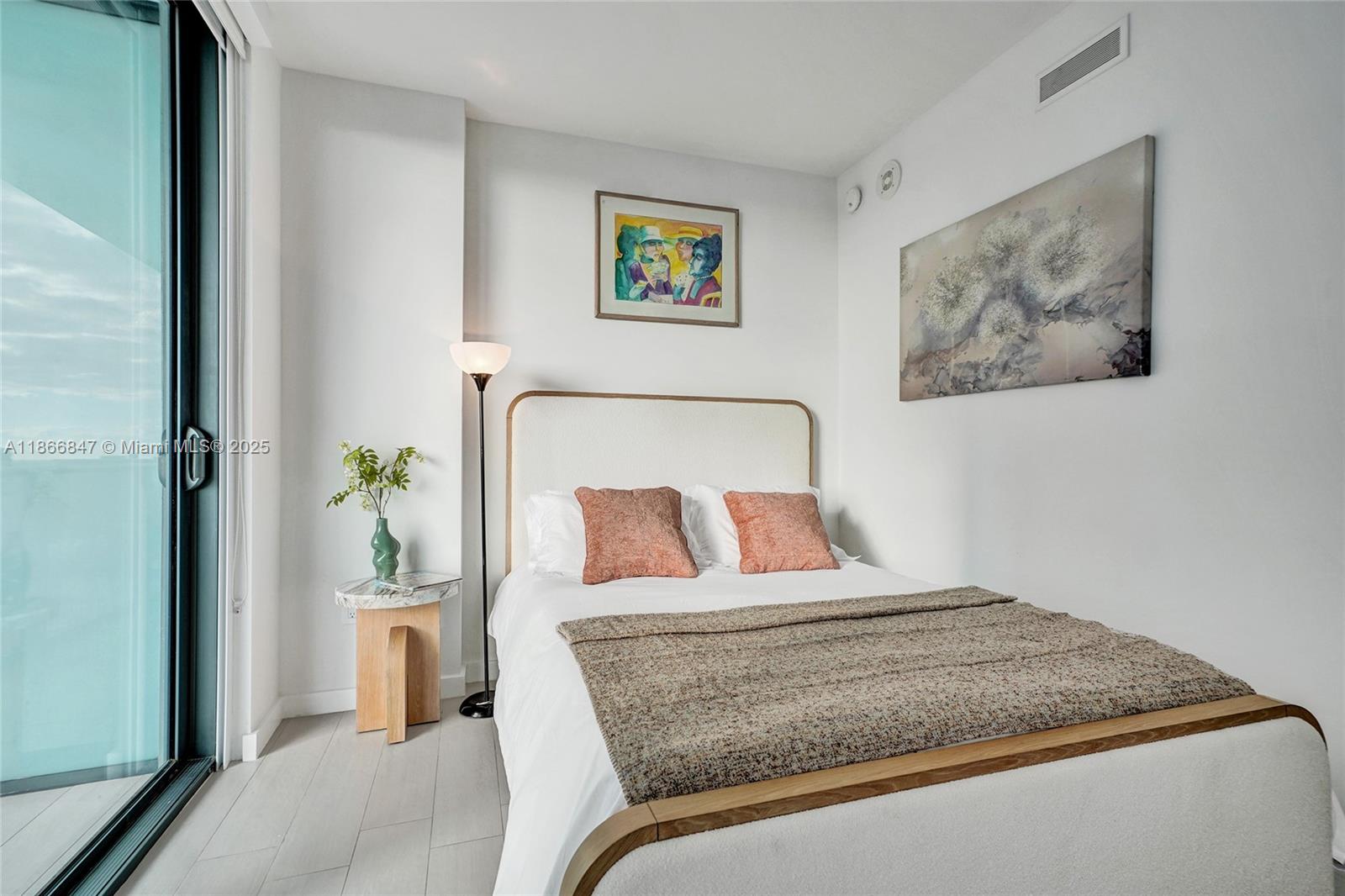 1300 S Miami Ave #2206, Miami FL 33130