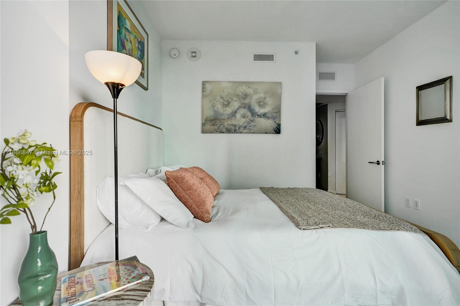 1300 S Miami Ave #2206, Miami FL 33130