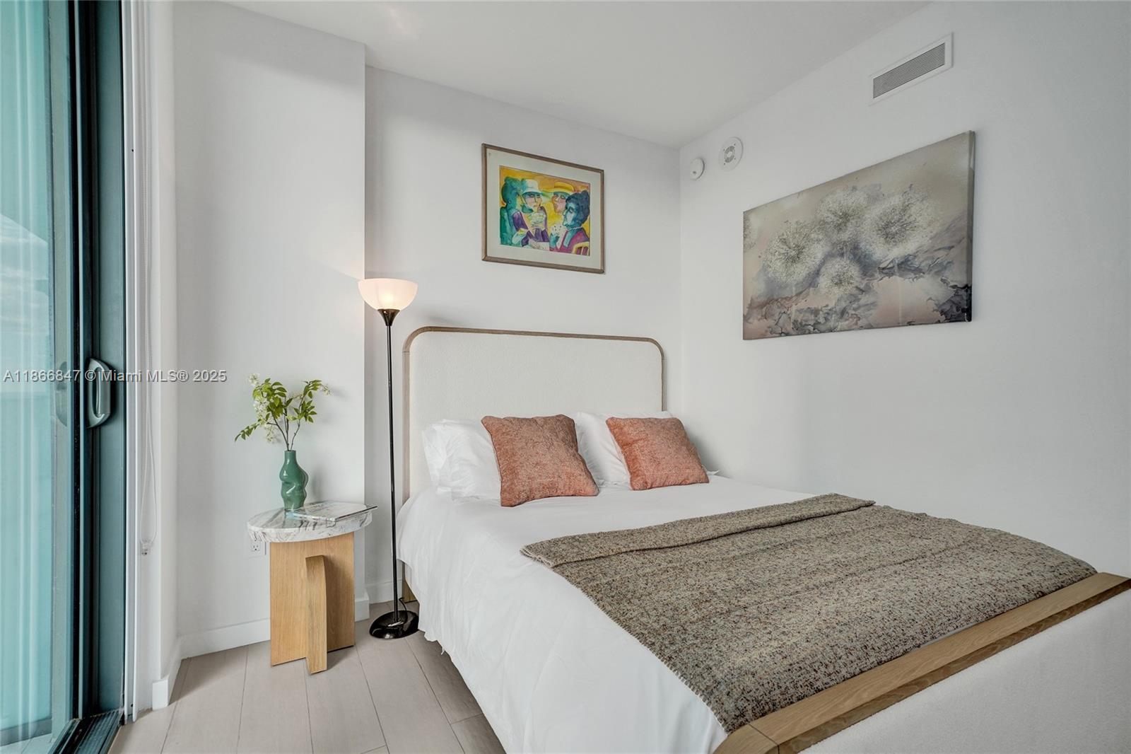 1300 S Miami Ave #2206, Miami FL 33130