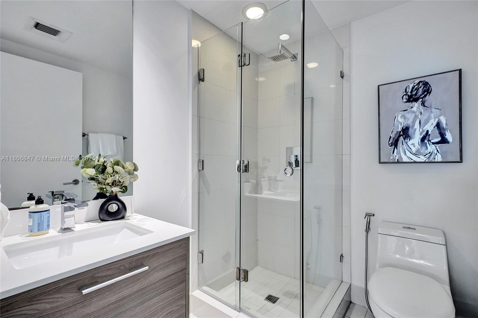 1300 S Miami Ave #2206, Miami FL 33130