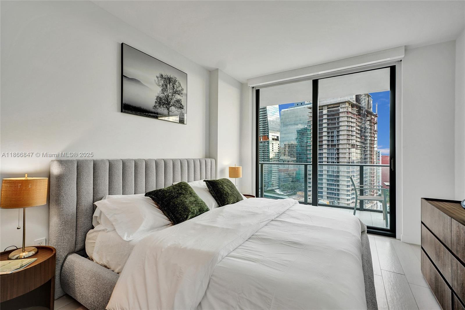 1300 S Miami Ave #2206, Miami FL 33130
