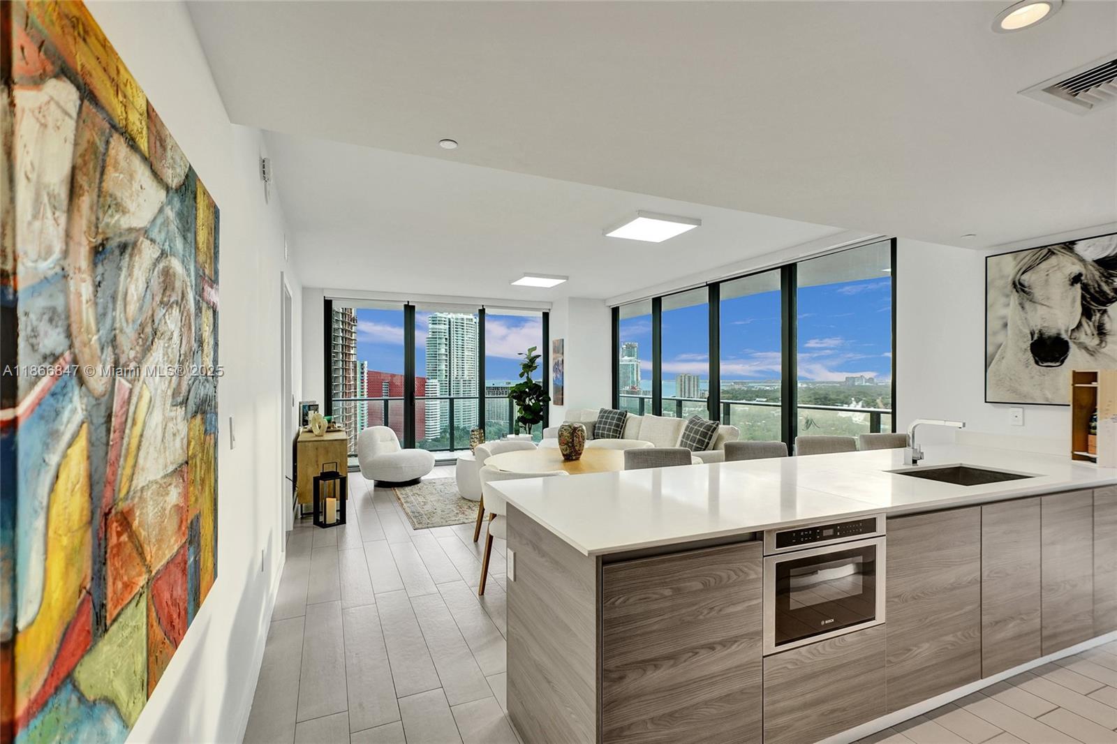 1300 S Miami Ave #2206, Miami FL 33130