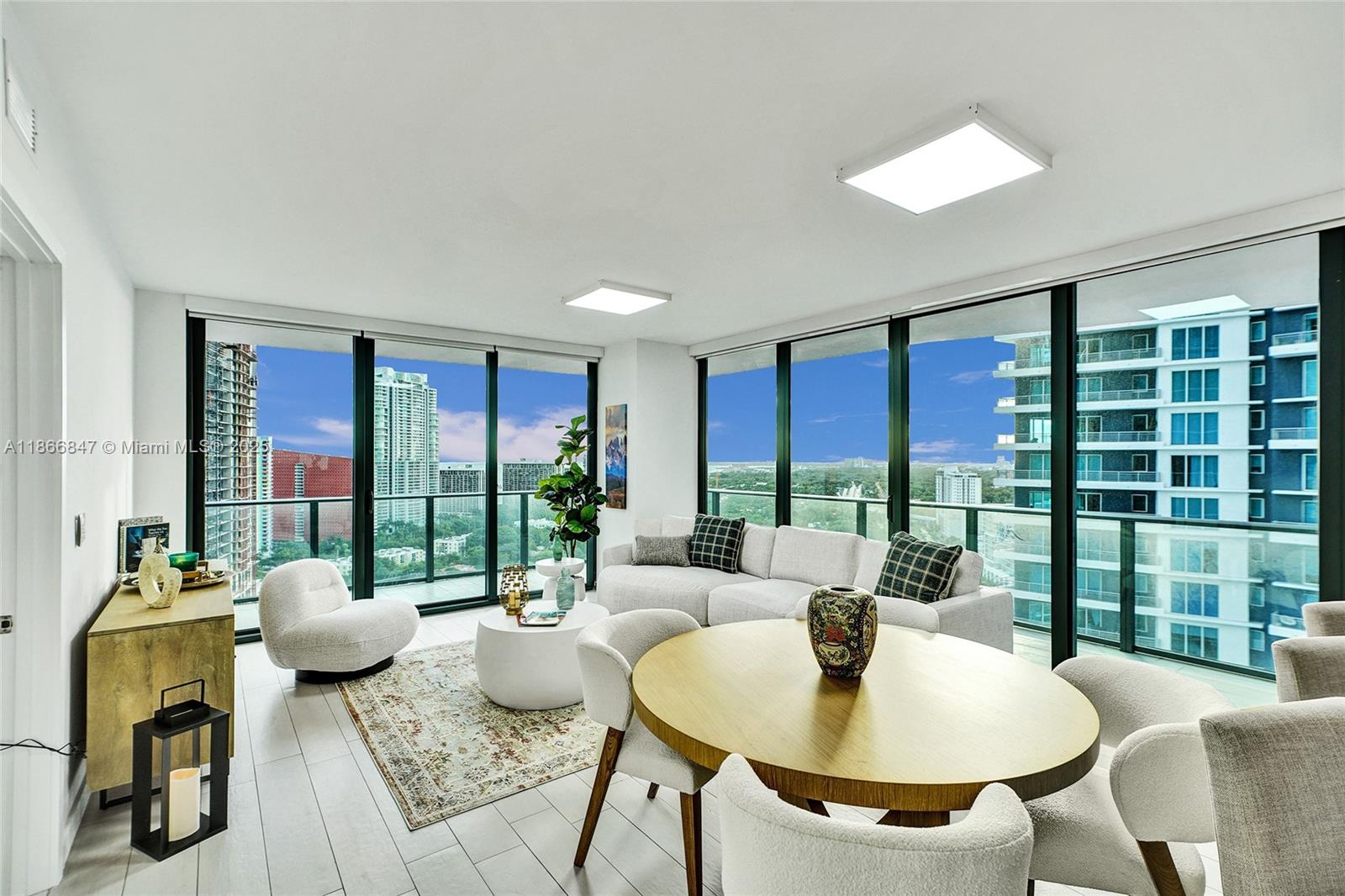 1300 S Miami Ave #2206, Miami FL 33130