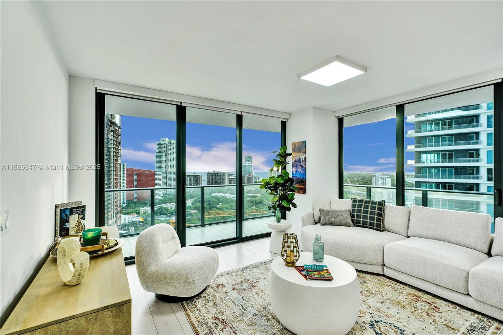 1300 S Miami Ave #2206, Miami FL 33130