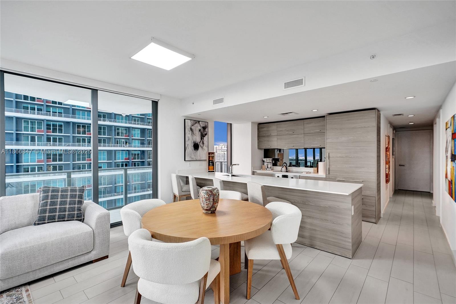 1300 S Miami Ave #2206, Miami FL 33130