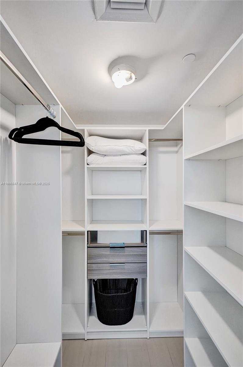 1300 S Miami Ave #2206, Miami FL 33130