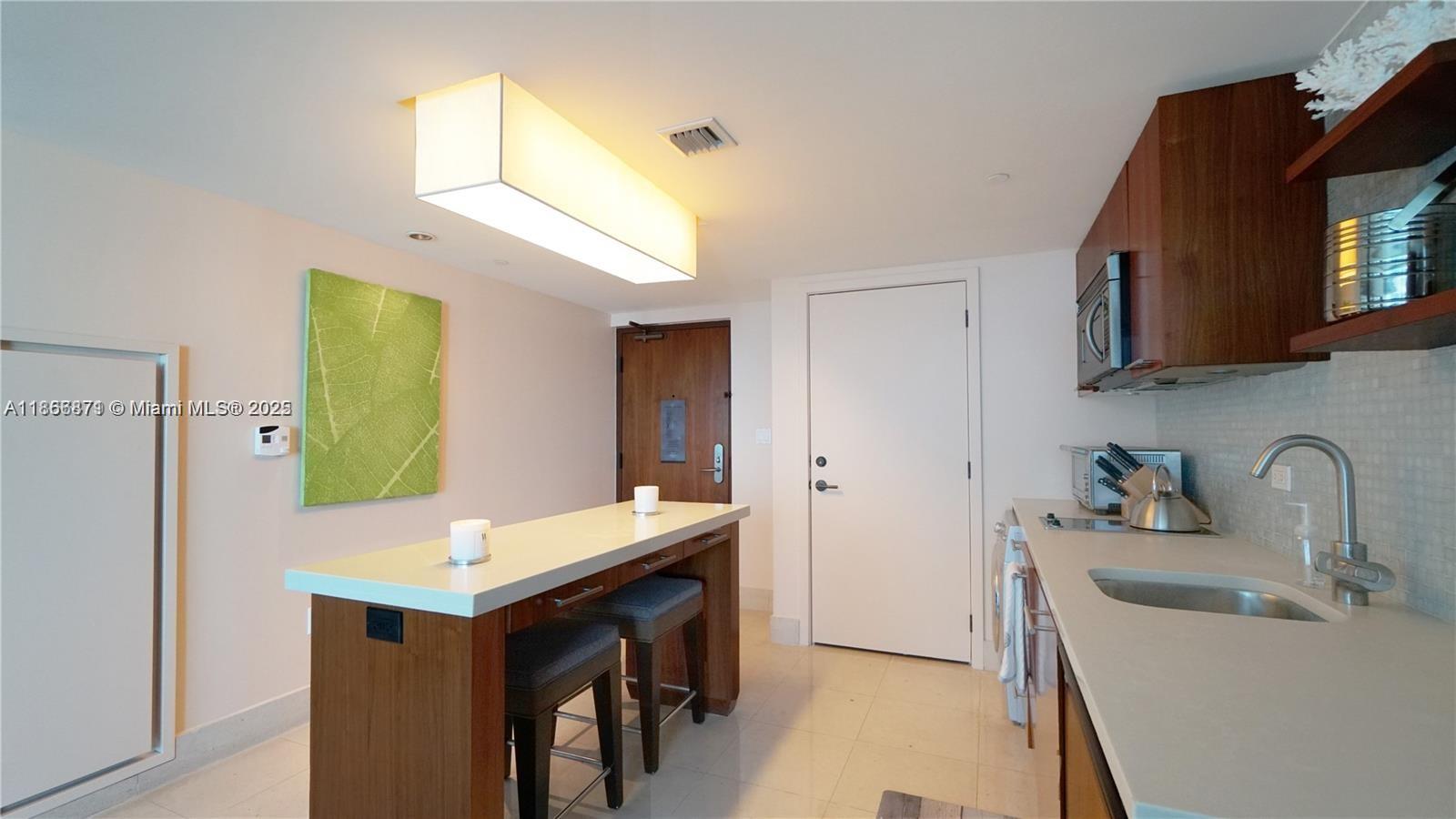 6801 Collins Ave #710, Miami Beach FL 33141