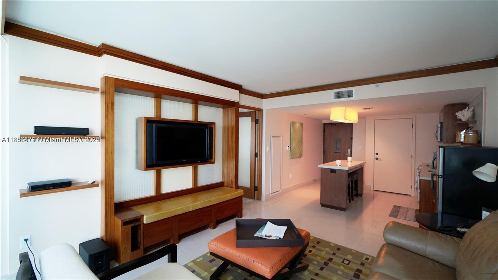 6801 Collins Ave #710, Miami Beach FL 33141