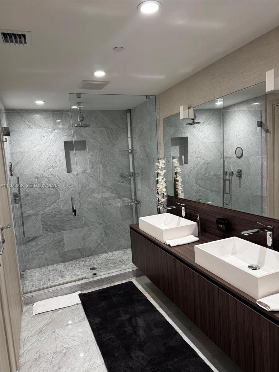 1000 Brickell Plz #2301, Miami FL 33131