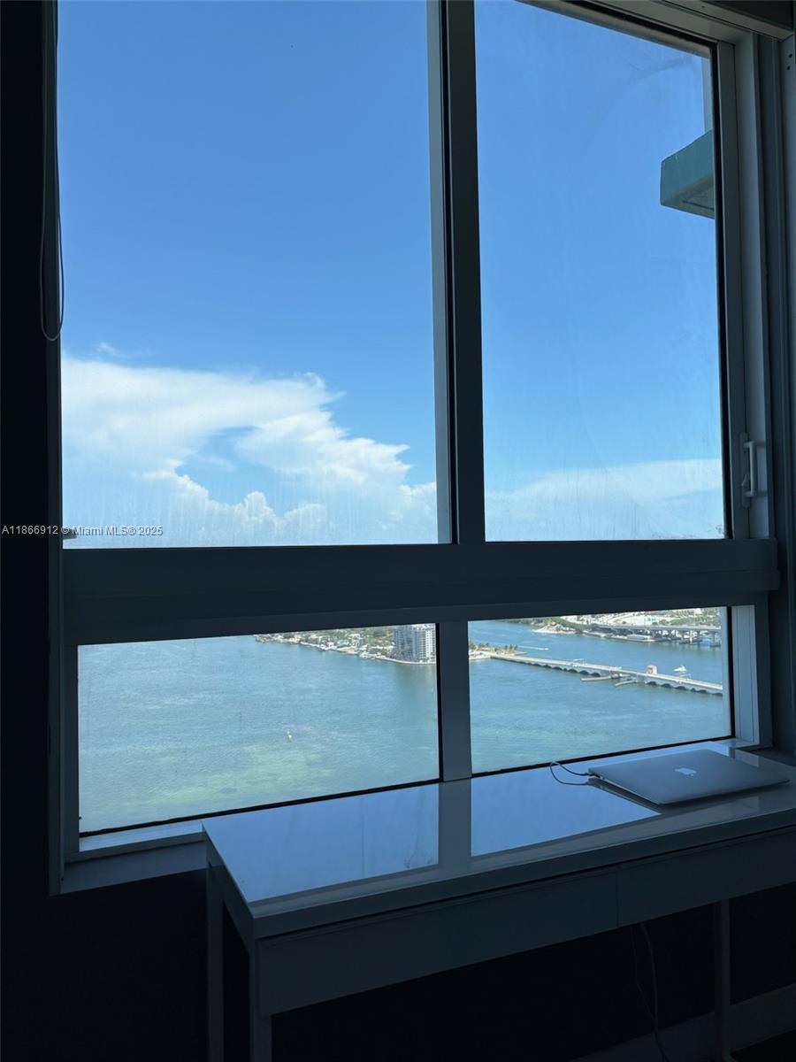 Miami FL 33132 - A11866912