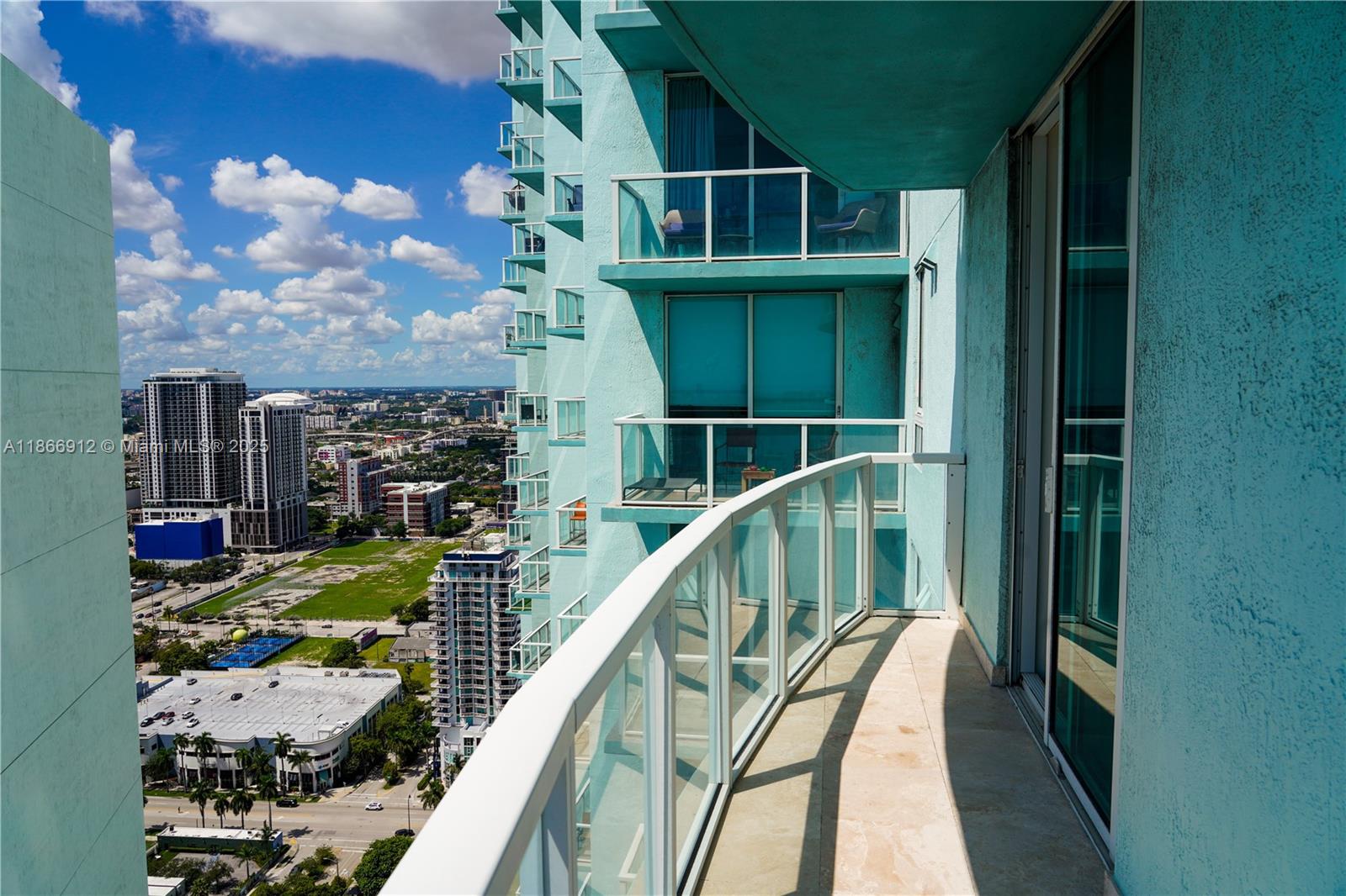 Miami FL 33132 - A11866912