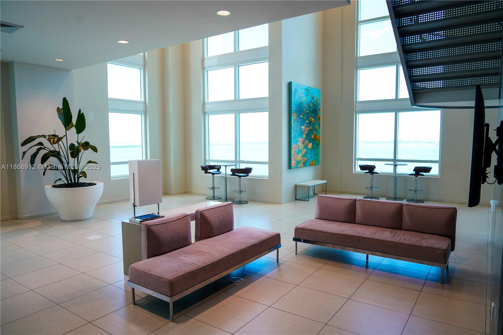 Miami FL 33132 - A11866912