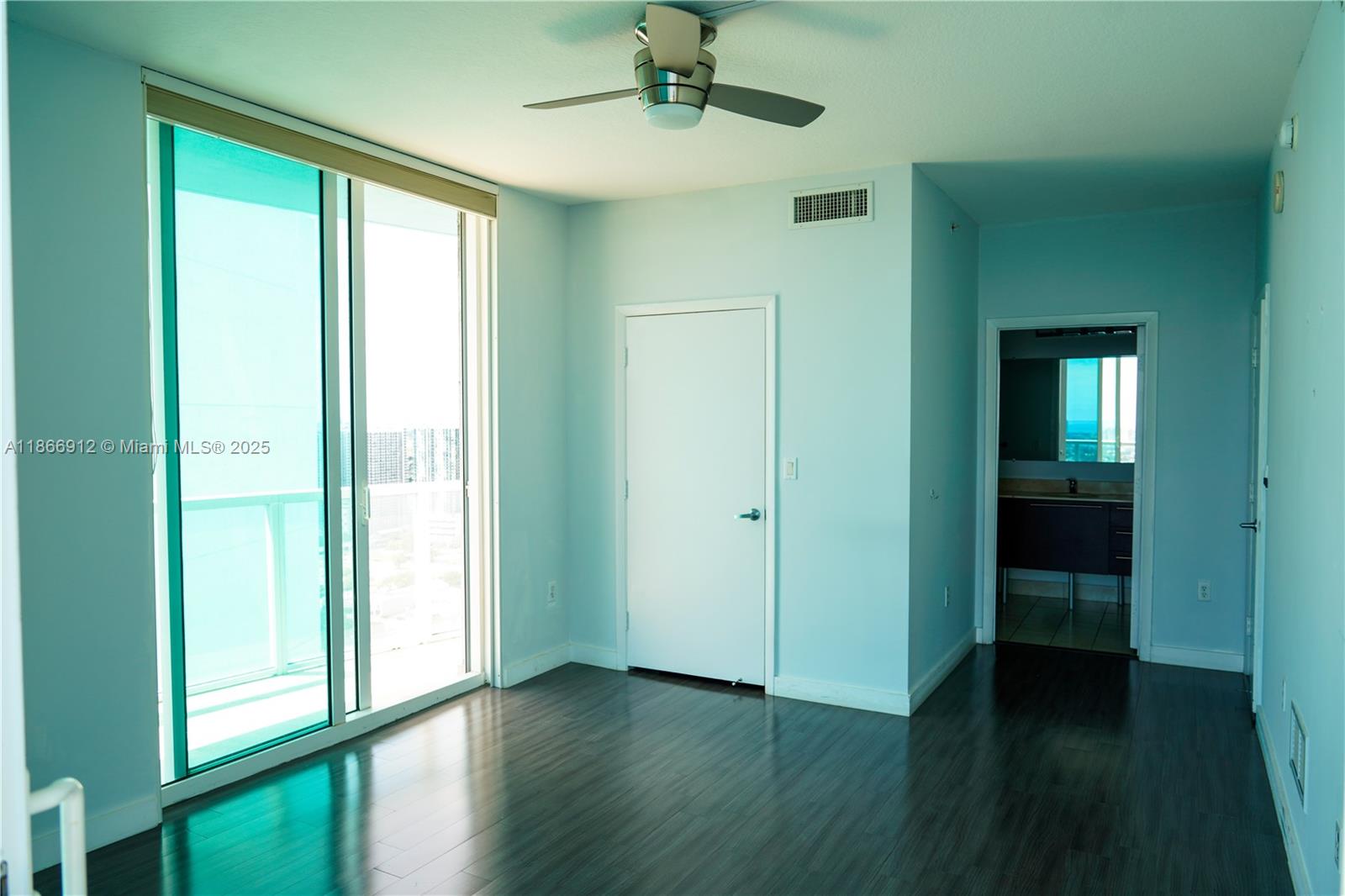 Miami FL 33132 - A11866912