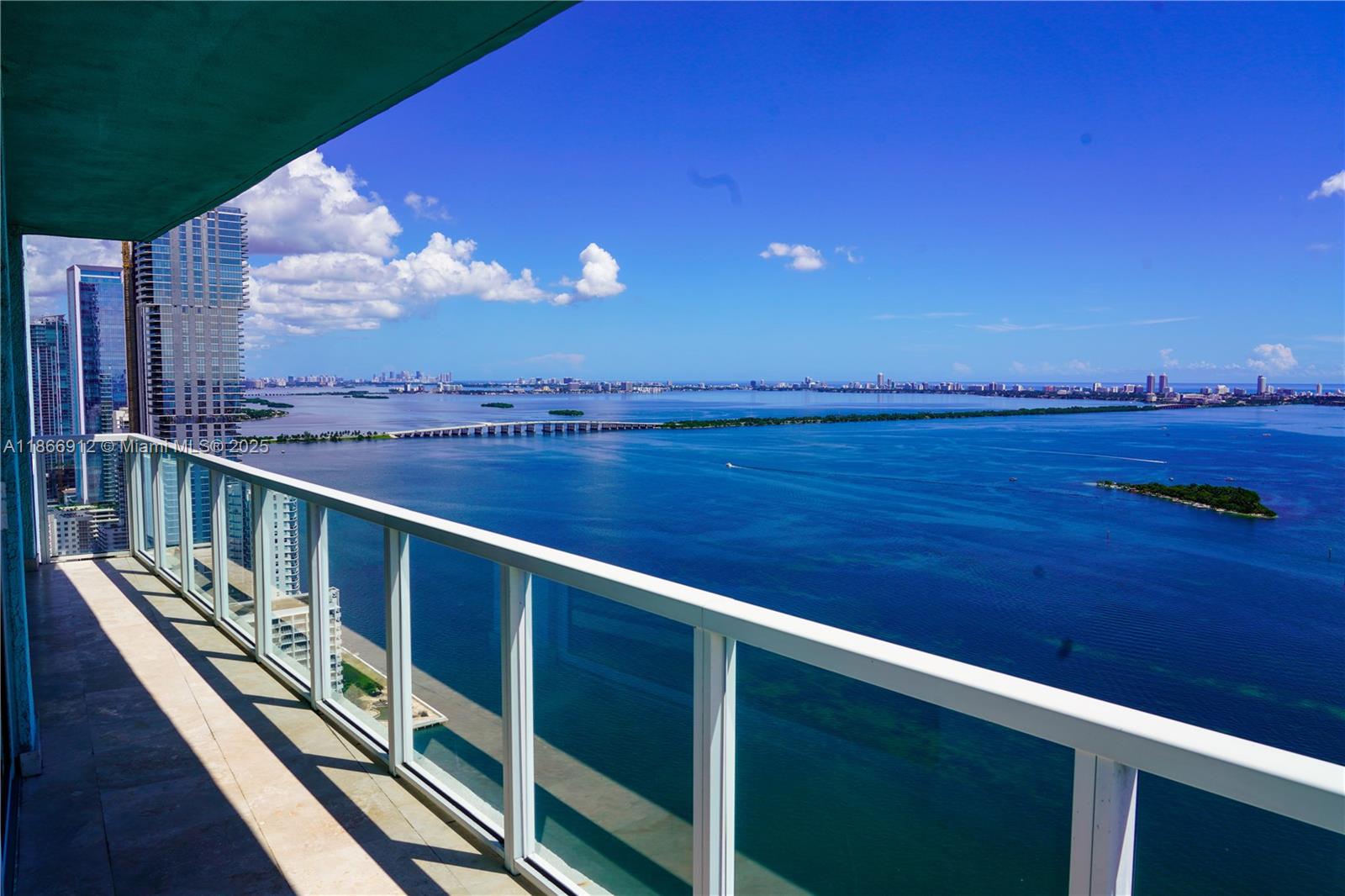 Miami FL 33132 - A11866912