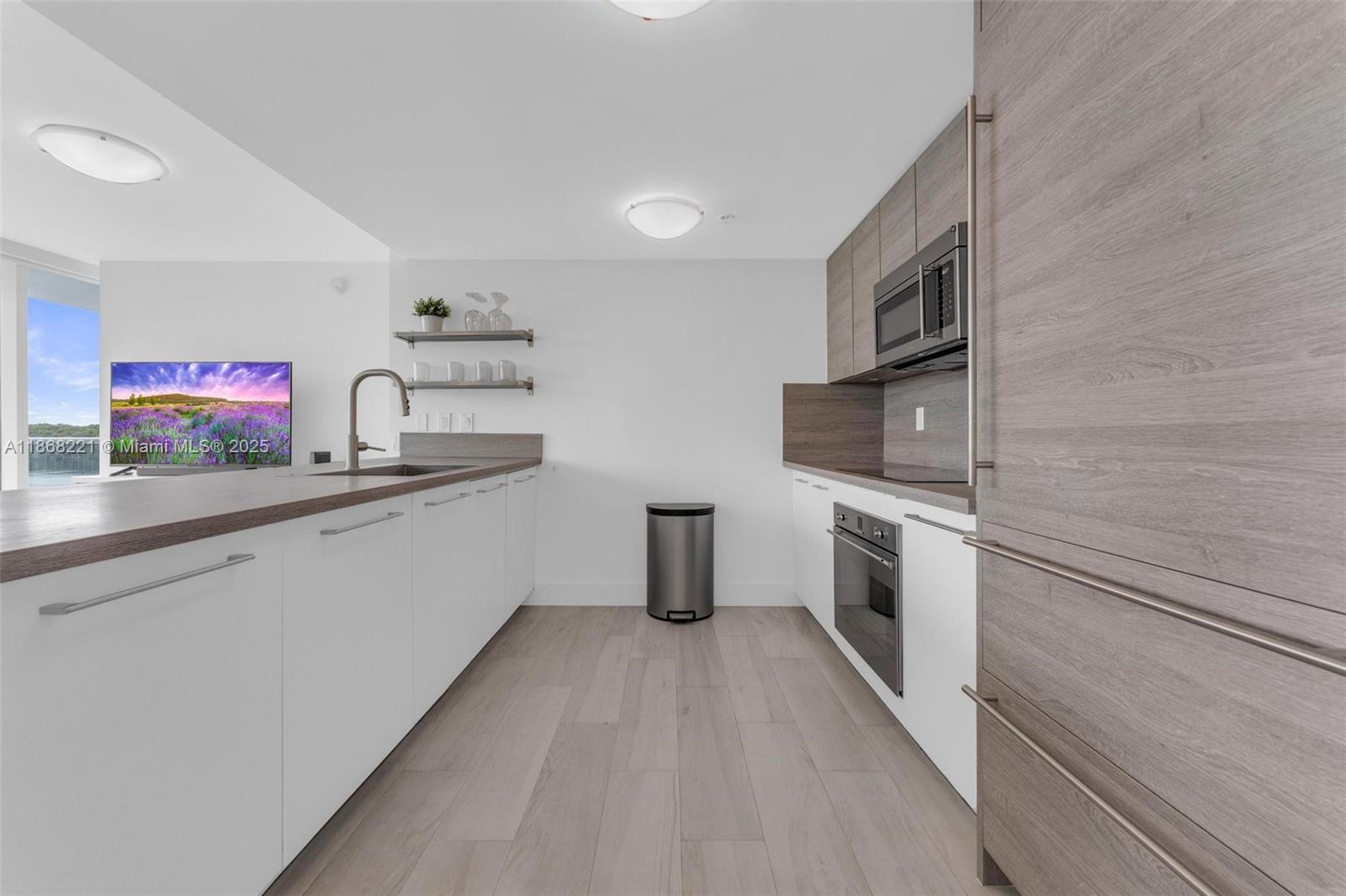 400 Sunny Isles Blvd #419, Sunny Isles Beach FL 33160