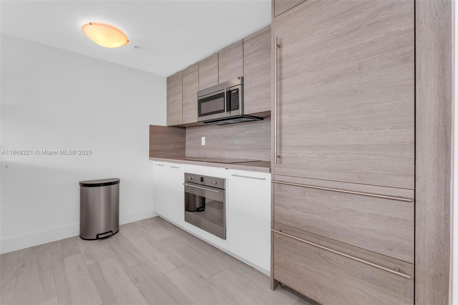 400 Sunny Isles Blvd #419, Sunny Isles Beach FL 33160