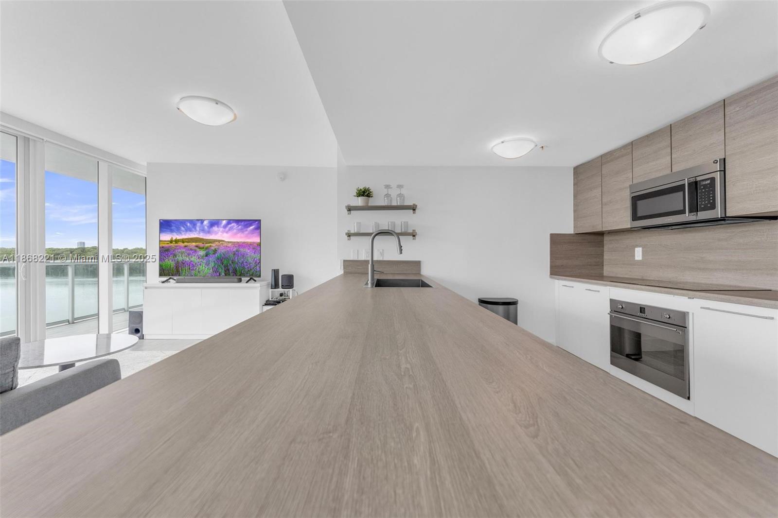 400 Sunny Isles Blvd #419, Sunny Isles Beach FL 33160