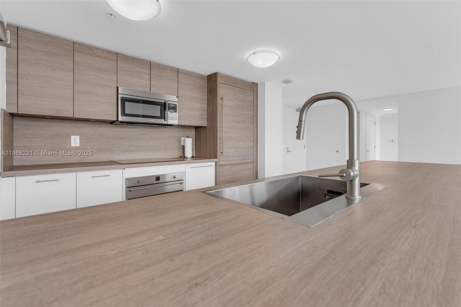 400 Sunny Isles Blvd #419, Sunny Isles Beach FL 33160