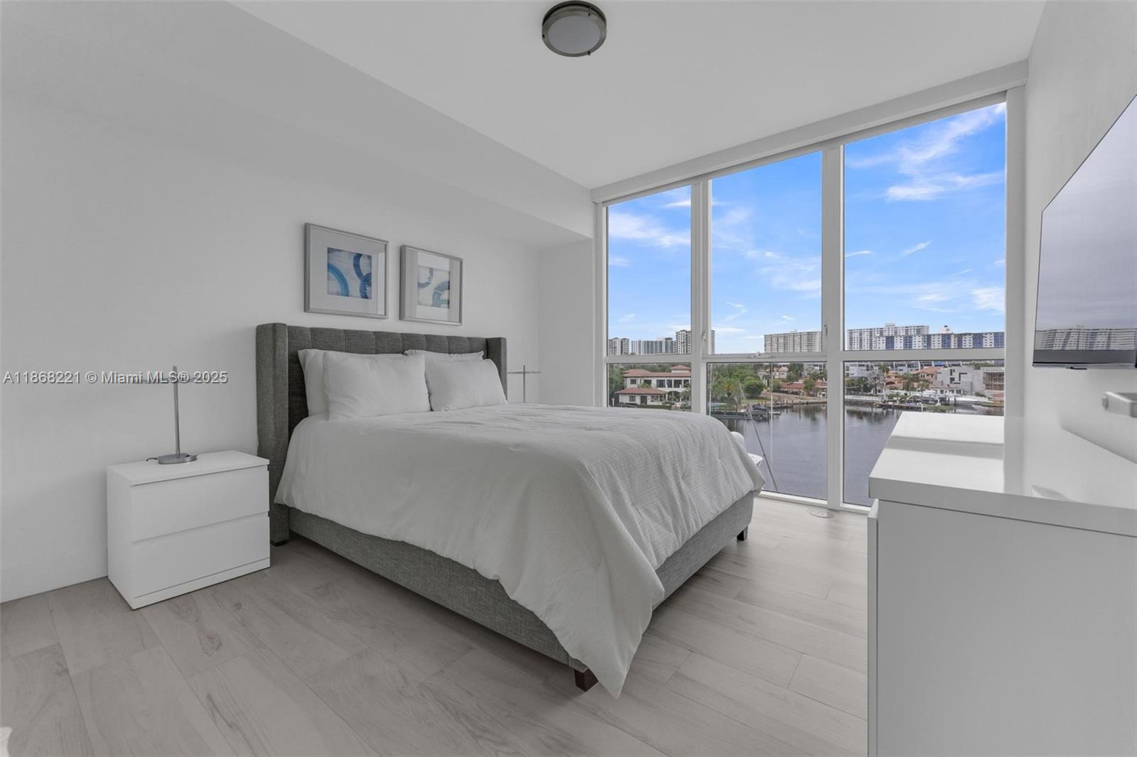400 Sunny Isles Blvd #419, Sunny Isles Beach FL 33160