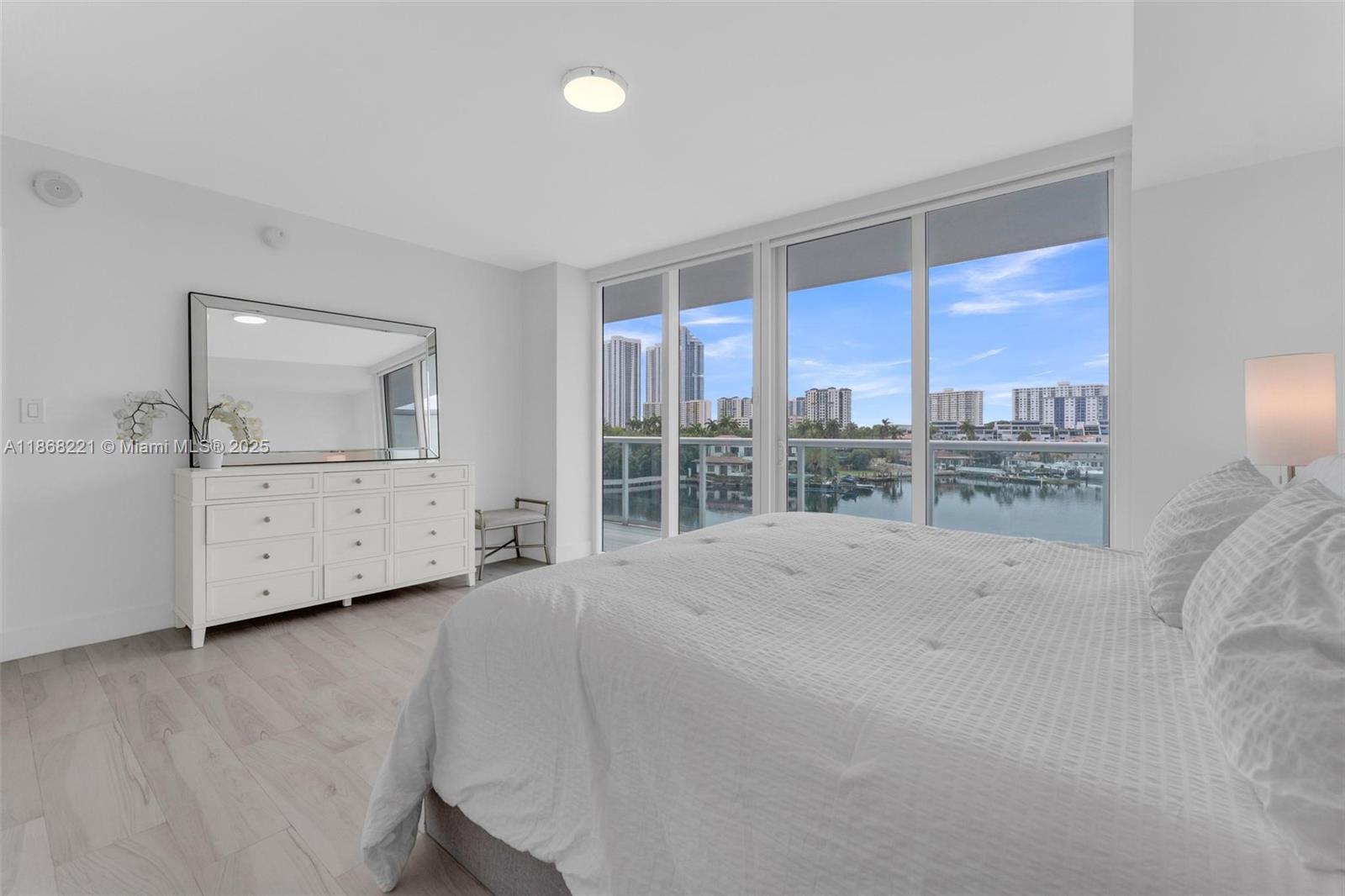 400 Sunny Isles Blvd #419, Sunny Isles Beach FL 33160