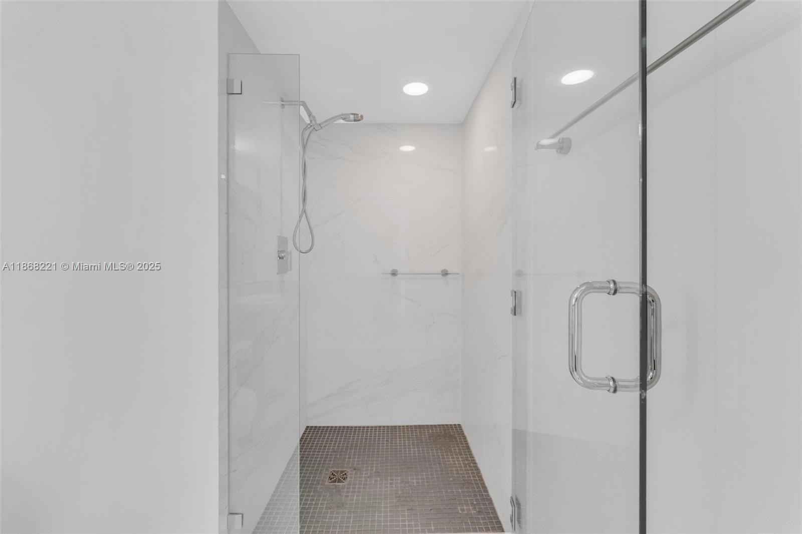 400 Sunny Isles Blvd #419, Sunny Isles Beach FL 33160