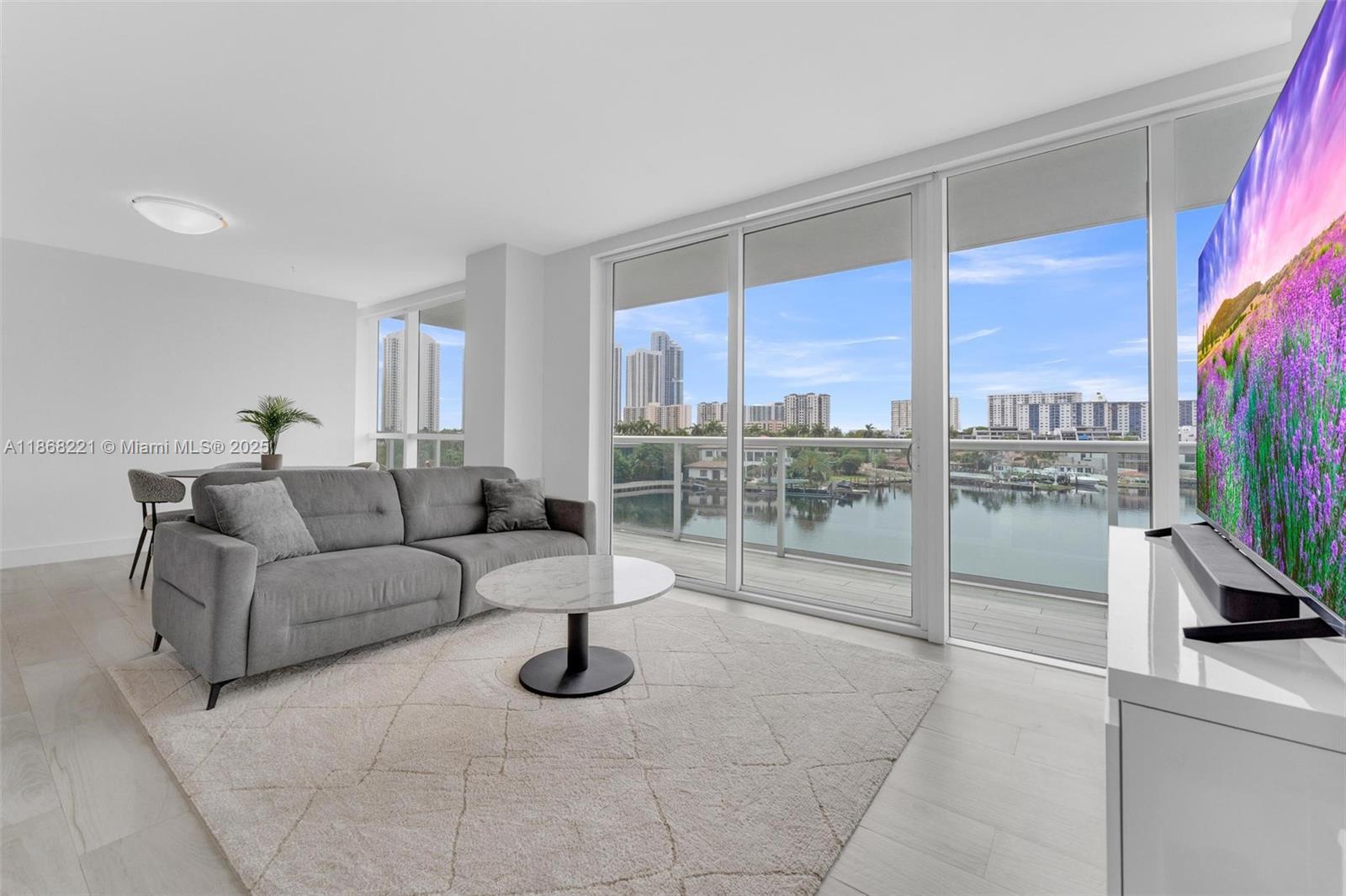 400 Sunny Isles Blvd #419, Sunny Isles Beach FL 33160